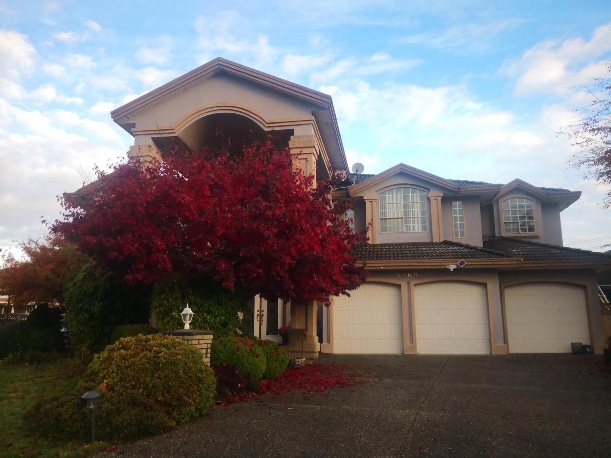 V.I.P. Club Apartment Surrey Exterior photo